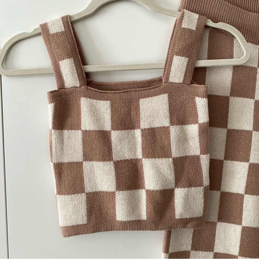 Checkered Knit Set - Picture 3 of 4
